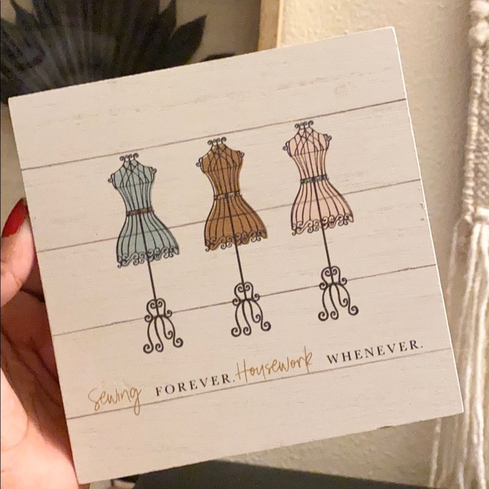 ❤️... Sew-ology Wooden Picture Frame